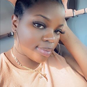 Meet your Posher, Olaitan